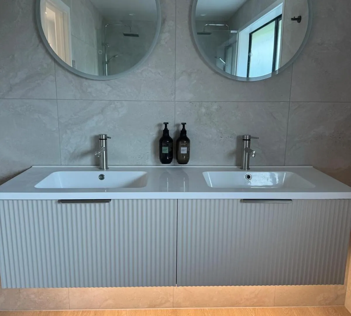 Villa Luxury Redwoods Home With Heated Pool, Spa, Sauna Rotorua