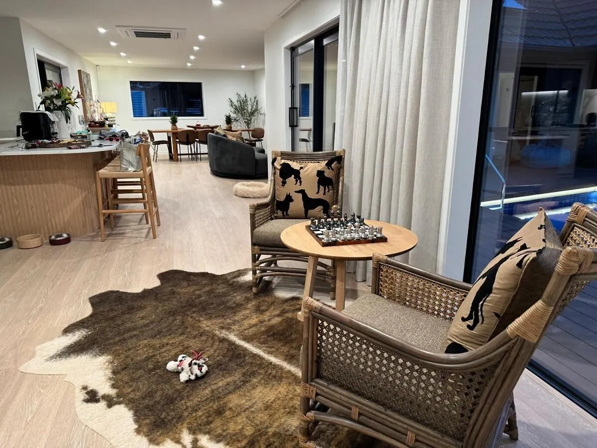 Villa Luxury Redwoods Home With Heated Pool, Spa, Sauna Rotorua New Zealand